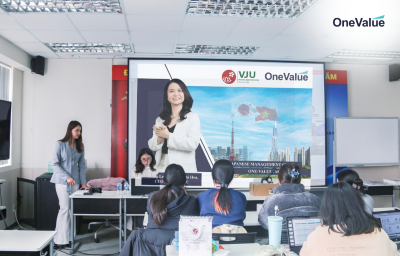 CEO Phi Hoa thỉnh giảng tại Trường Đại học Việt Nhật về quản trị doanh nghiệp Nhật Bản