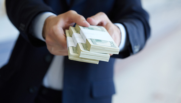 Các tình huống kích hoạt phí chấm dứt hợp đồng