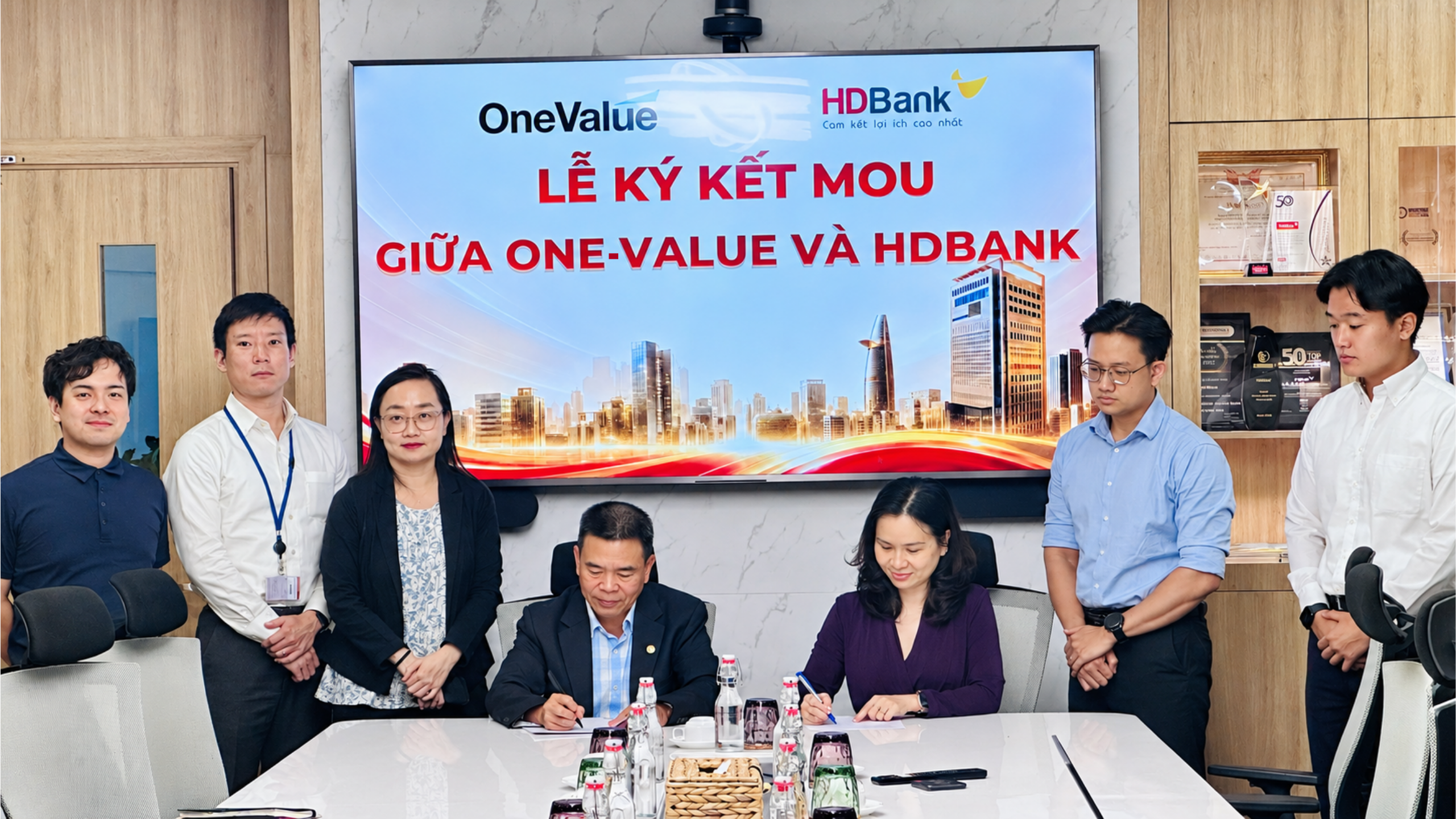 ONE‑VALUE ký kết MOU hợp tác với HD Bank